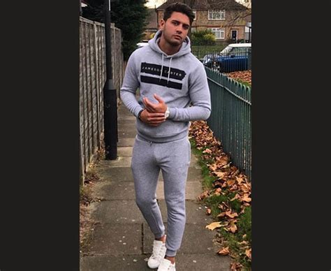 Celebrities With Boners