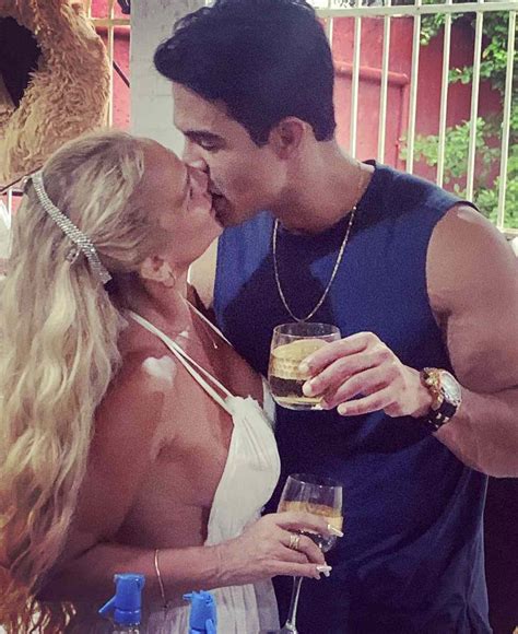 ¡Juan Vidal y Niurka Marcos viven su amor como dos adolescentes!