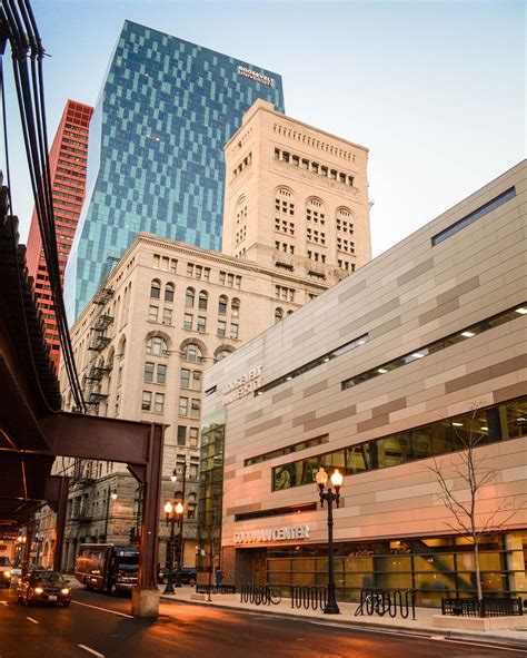 Roosevelt University: Admissions, Ranking, Acceptance Rate, Courses & Fees