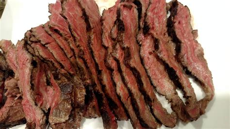 New performance by Marina Abramović, called "The Emperors Nude Clothes ...