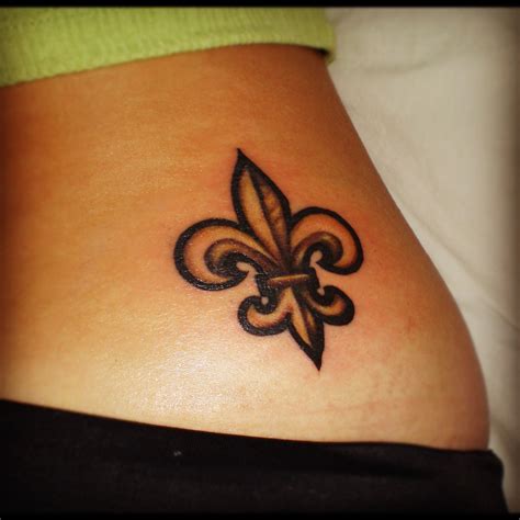 Pin by ken B2nu on met Art~tattoos | Fleur de lis tattoo, Tattoos for women, Fluer de lis tattoo