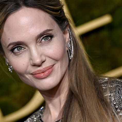 Aunjanue Ellis-Taylor Is Teaching the Next Generation to Stop ...