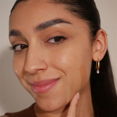 Foundation vs Concealer: What's the Difference? - Maybelline