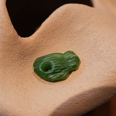Real Jade vs Dyed Quartzite: How to Tell the Difference Between Genuin – ZODORI