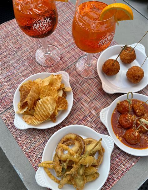 Mark’s Off Madison | Restaurant – Bagel Bakery – Catering