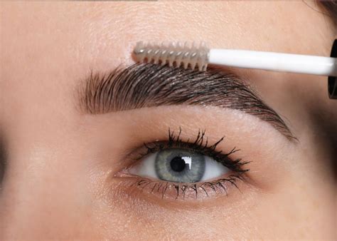 Why Eyebrow Tint And Shape Is A Game-Changer For Low-Maintenance Beauty ...