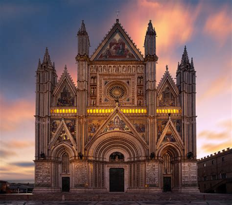 Gothic Cathedral Architecture 8 Glorious Gothic Cathedrals To Visit
