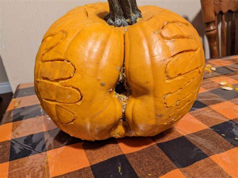 Just finished carving the pumpkin, Happy Halloween kids! : r/HolUp