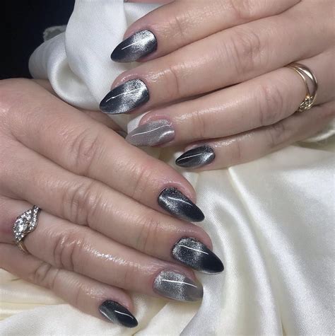 46+ Black and Silver Nails To SPARKLE and SHINE - TheFab20s