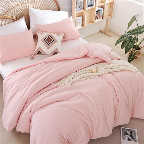 Amazon.com: WRENSONGE Queen Size Comforter Sets, Dusty Pink 3 Piece ...
