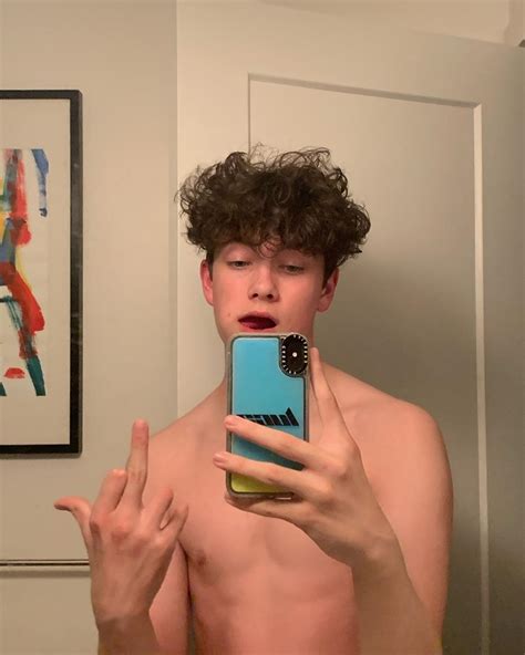 ถูกใจ 14.3k คน, ความคิดเห็น 624 รายการ - Luca (@mostly_luca) บน Instagram: “here’s a little sum ...