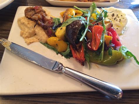 AOC – A BIG "MISSED-STEAK" : A Restaurant Guide for Vegetarians