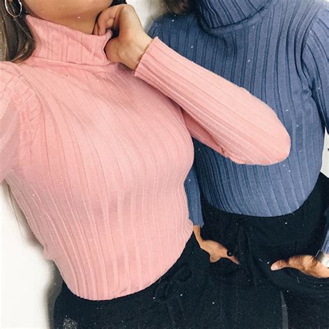 Pink sweaters | Розовые стены