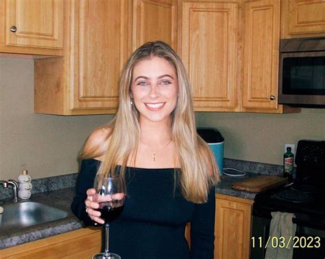 Kaitlan Collins Net Worth - Earnings, Assets & Career 2025 - CEOColumn