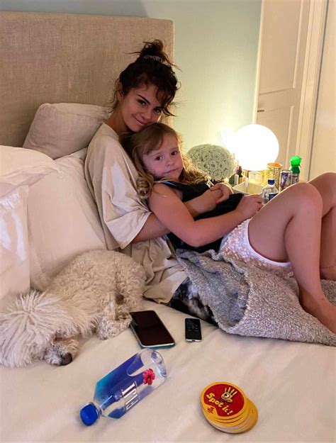 Selena Gomez Shares Behind-the-Scenes Snaps with Sister Gracie: Photos