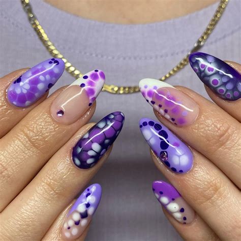 Blooming Gel Is One of 2023’s Most Unique Nail Art Trends — Expert Tips ...
