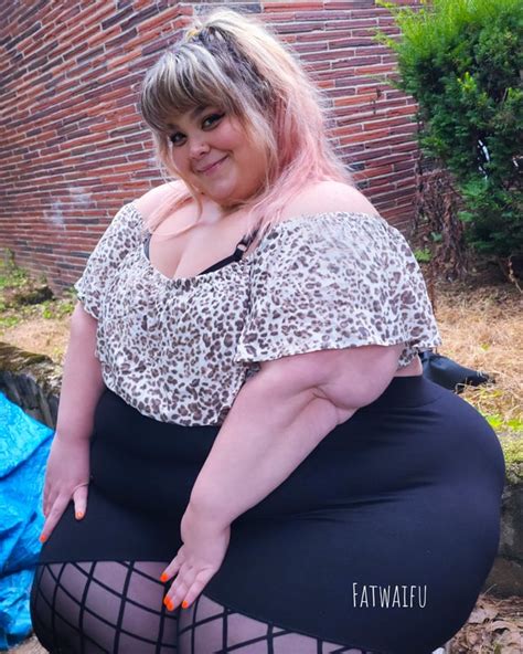 larger than large : r/ssbbw