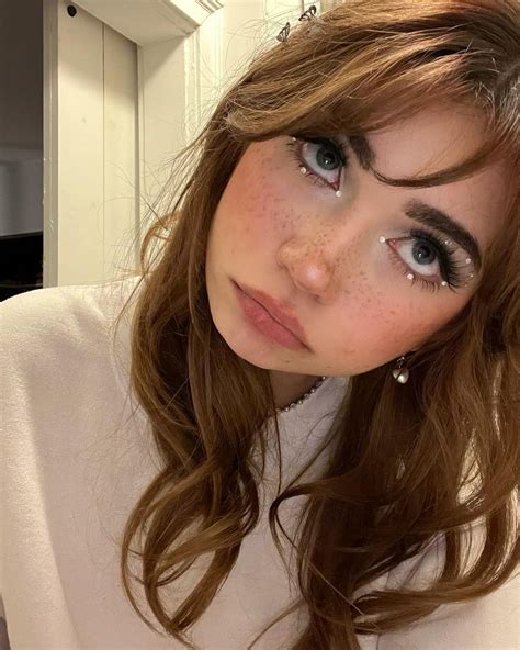 Pin by Cosmic Compass on lujan | Female pilot, Hair cuts, Beauty