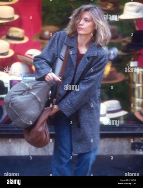 Michelle pfeiffer 1991 hi-res stock photography and images - Alamy