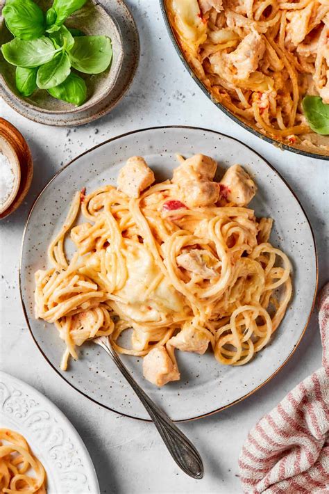 Cheesy Chicken Spaghetti | Easy Weeknight Recipes
