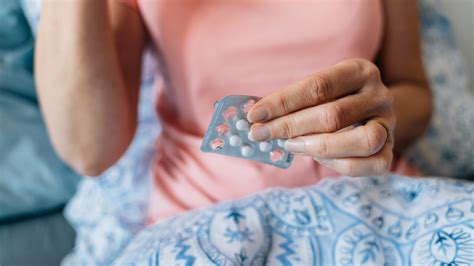Do Hormone Treatments for Menopause Increase Dementia Risk? - The New York Times