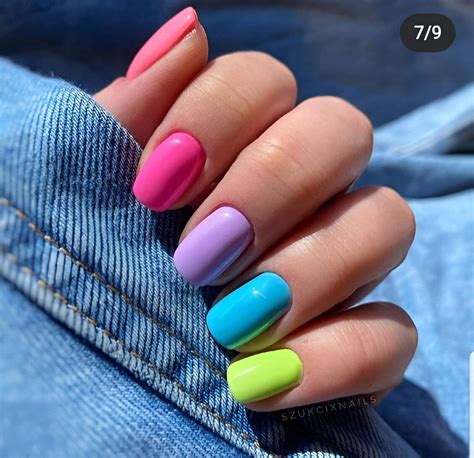 30 Simple Yet Cute Colorful Nails To Glam Up Your Fingertips
