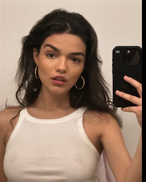 Nippy selfies via twitter : r/RachelZegler