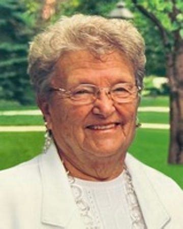 Elaine Slusher Obituary - Peoria Journal Star