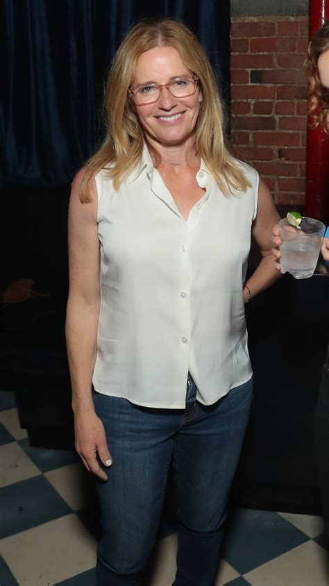 Felicitamos a la actriz Elisabeth Shue ('Karate Kid'), cumple 60 años | Long Play 80