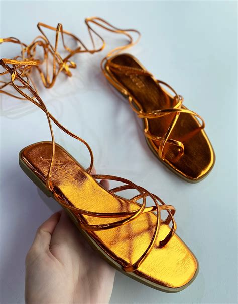 Bestia Orange – Village Shoe Inn