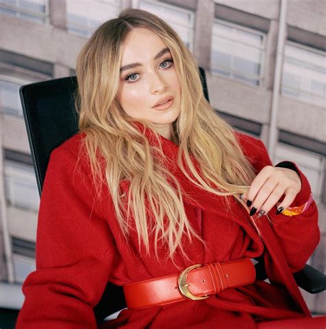 Sabrina Carpenter Looks So Much Different In 'Notion' Magazine - See ...