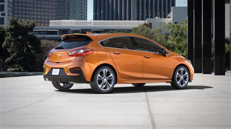 Cruze Hatchback Finally Revealed!
