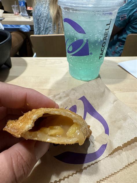 A Short History Of Taco Bell's Caramel Apple Empanada, The GOAT Of Fast ...