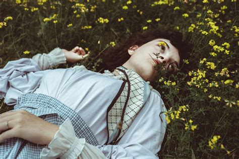 Large+Breasted+Women+In+Bikinis Photos, Download The BEST Free Large ...