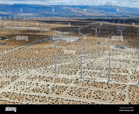 Aerial view array towers hi-res stock photography and images - Alamy