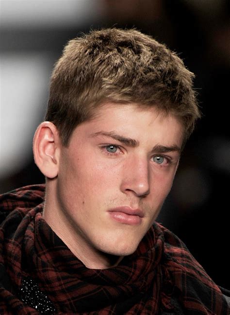 mens short hairstyles for thick hair with beard Barbas truefitt courts ...