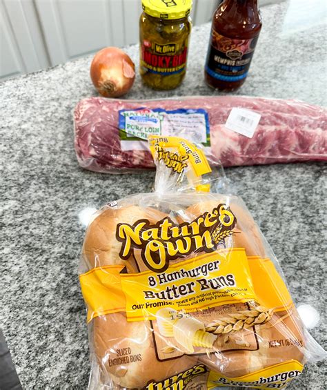 BBQ Ribs Sandwich - DA' STYLISH FOODIE