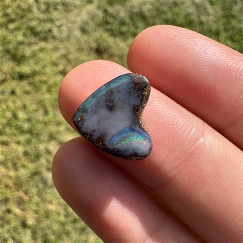 3.75 Ct heart boulder opal – Broken River Mining