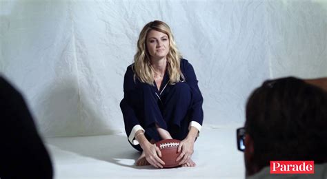 Erin Andrews Nude in Peephole Leaked Video 2024 - Scandal Planet