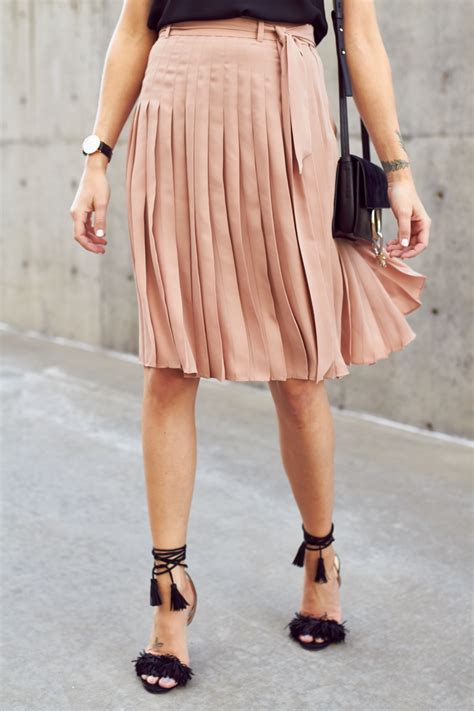 PINK PLEATED SKIRT - Fashion Jackson