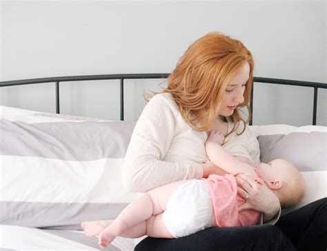 What it's Like to Breastfeed While Pregnant · The Girl in the Red Shoes