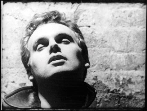 ARTPULSE MAGAZINE » Reviews » Andy Warhol - Mr. America