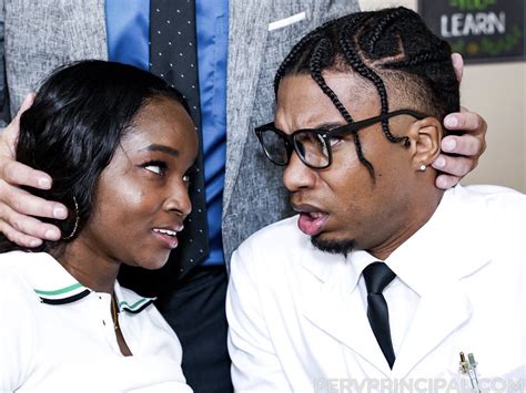 MYLF: Little Puck, Kelly Caprice and Naomi Foxx are mind-blowing in their newest scenes — Adult ...