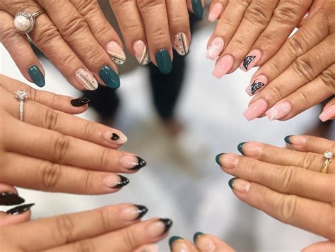 Four Seasons Nails & Spa in Royal Oak NW (@fourseasonsnailandspa ...