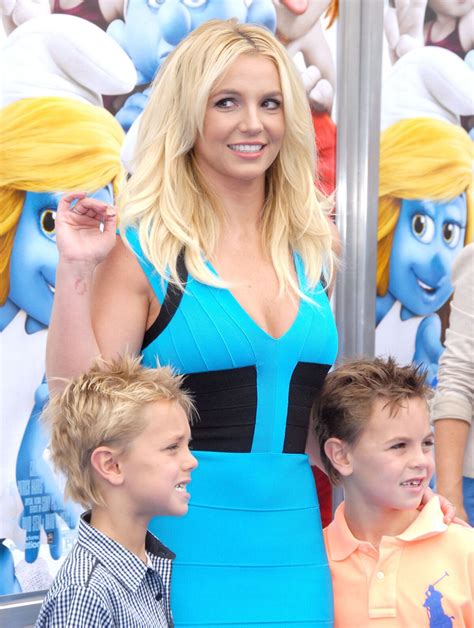 Foto: Jayden James Federline e Sean Federline, filhos de Britney Spears, se mudam da Califórnia ...