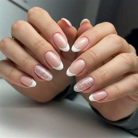 25 Elegant Oval French Tip Nail Designs for Chic Hands