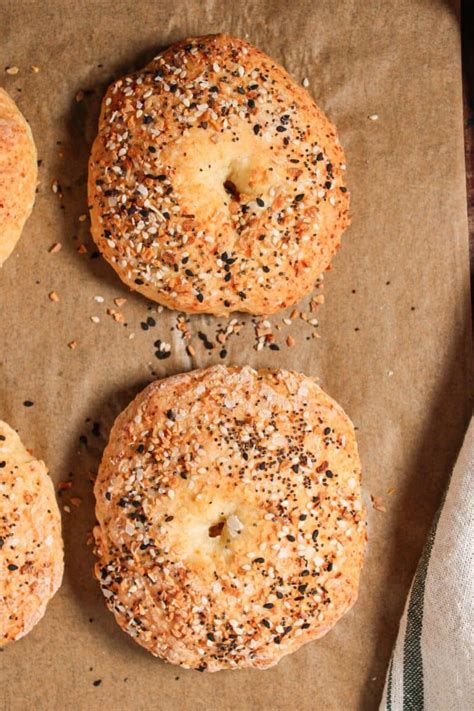 Cottage Cheese Bagel (2-Ingredient, High Protein!) - The Balanced ...