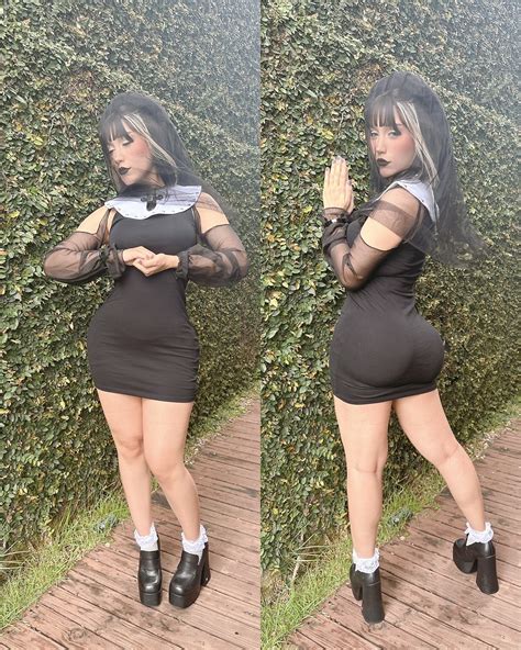 Cherry Needles | Think Nightwing could handle Harley Quinn? 🤭♥️🖤 #explorepage . . . . #ootd #fyp ...