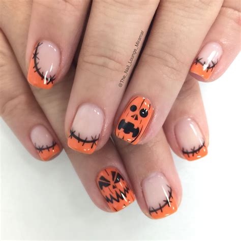 Halloween Nails Pumpkin
