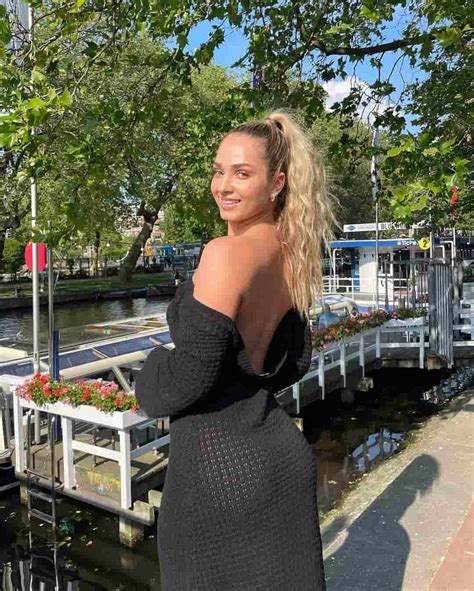 Alexa Adams - OnlyFans, Age, Height, Net Worth, Boyfriend, Bio